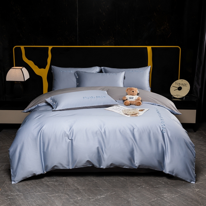 91家纺网 家纺一手货源 找家纺 泰迪爱兰Teddy 2025新款100支（50支）全棉贡缎字母绣花四件套 铃兰+浅灰