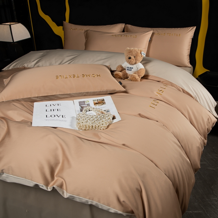 91家纺网 家纺一手货源 找家纺 泰迪爱兰Teddy 2025新款100支（50支）全棉贡缎字母绣花四件套 米驼+卡其