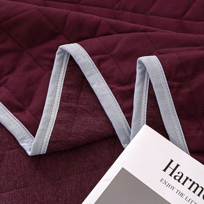 91家纺网 家纺一手货源 找家纺 梦斋家纺 2025新款纯色针织夏被被子被芯 酒红