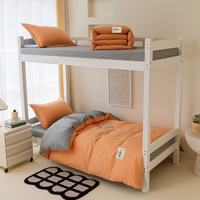 91家纺网 家纺一手货源 找家纺 贝兰仙奴 2025新款13372全棉印花简约学生三件套 橙灰