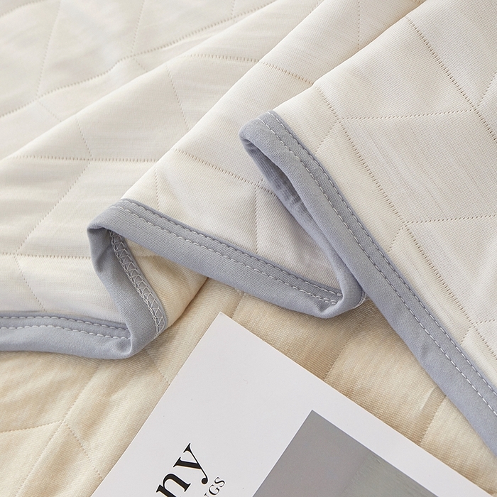 91家纺网 家纺一手货源 找家纺 梦斋家纺 2025新款纯色针织夏被被子被芯 米白