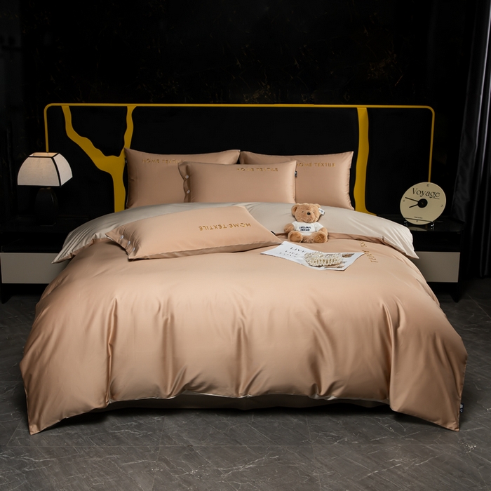 91家纺网 家纺一手货源 找家纺 泰迪爱兰Teddy 2025新款100支（50支）全棉贡缎字母绣花四件套 米驼+卡其