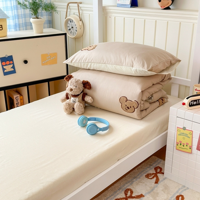 91家纺网 家纺一手货源 找家纺 锦觅 2025新款学生季全棉纯棉毛巾绣三件套奶油小清新刺绣四件套（全文件大图以及买家秀） 萌趣小熊