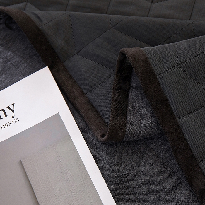 91家纺网 家纺一手货源 找家纺 梦斋家纺 2025新款纯色针织夏被被子被芯 黑灰