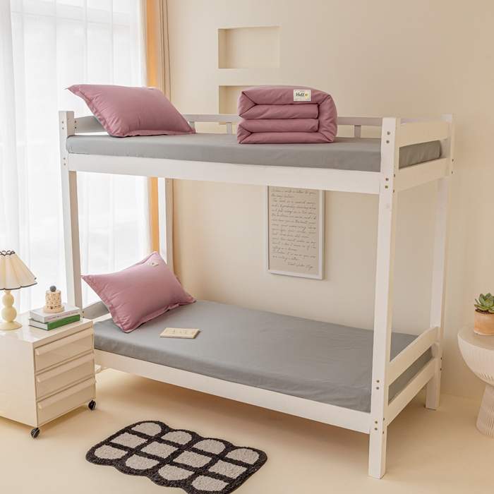 91家纺网 家纺一手货源 找家纺 贝兰仙奴 2025新款13372全棉印花简约学生三件套 豆沙