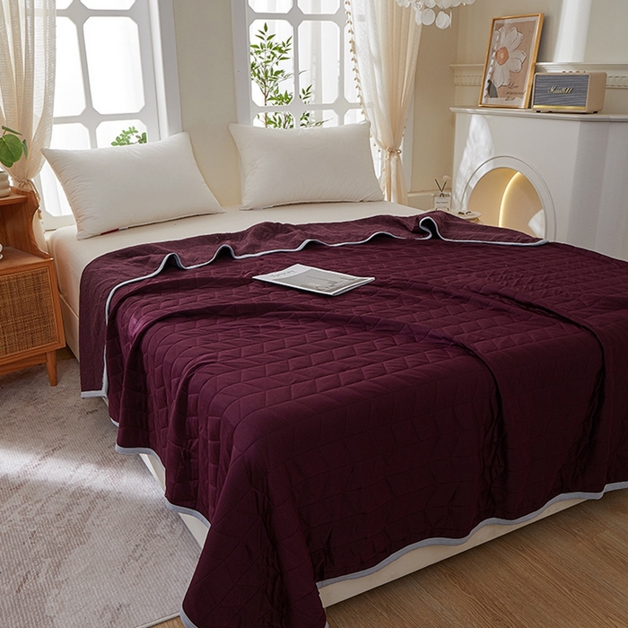 91家纺网 家纺一手货源 找家纺 梦斋家纺 2025新款纯色针织夏被被子被芯 酒红