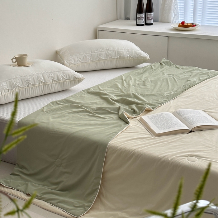 91家纺网 家纺一手货源 找家纺 佰织鑫家居 2025新款科技凉感小冰芯冰皮锦氨凉感丝夏被空调被 双拼柠檬黄