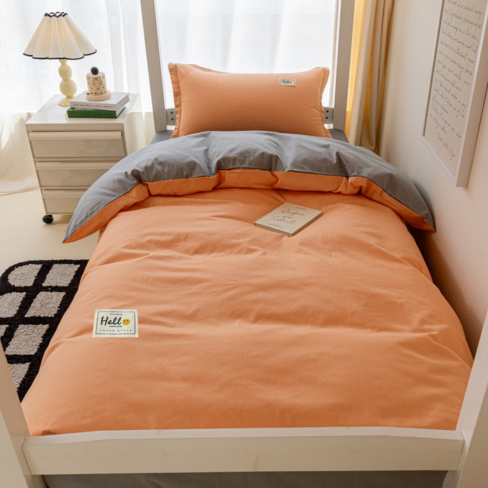 91家纺网 家纺一手货源 找家纺 贝兰仙奴 2025新款13372全棉印花简约学生三件套 橙灰