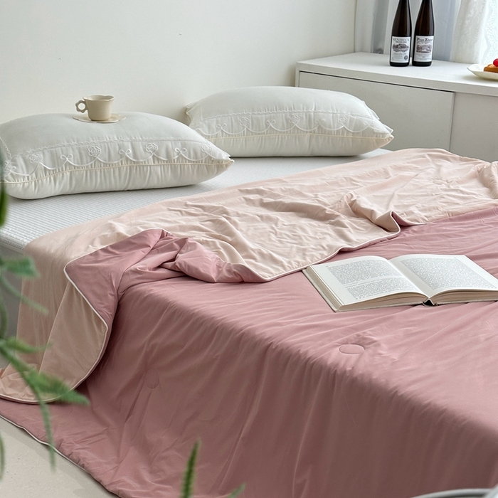 91家纺网 家纺一手货源 找家纺 （总）佰织鑫家居 2025新款科技凉感小冰芯冰皮锦氨凉感丝夏被空调被