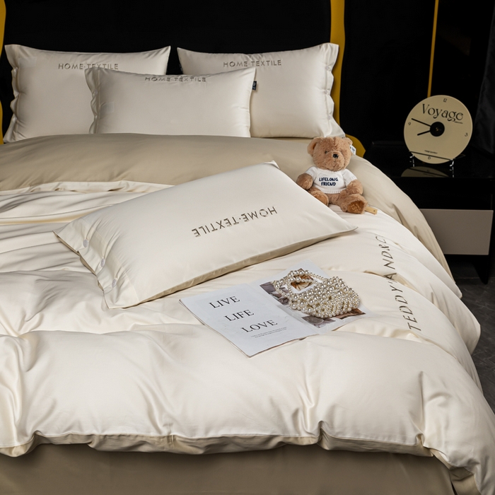 91家纺网 家纺一手货源 找家纺 泰迪爱兰Teddy 2025新款100支（50支）全棉贡缎字母绣花四件套 象牙白+柔和绿