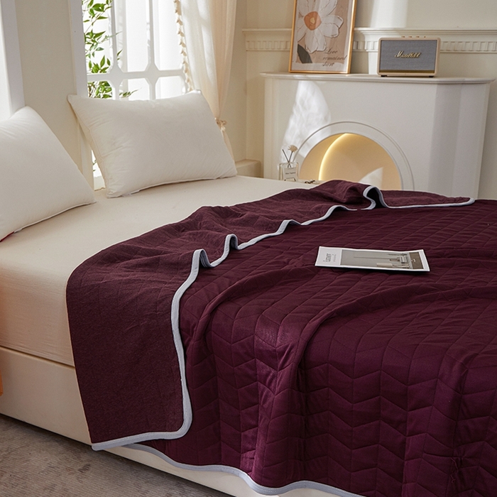 91家纺网 家纺一手货源 找家纺 梦斋家纺 2025新款纯色针织夏被被子被芯 酒红