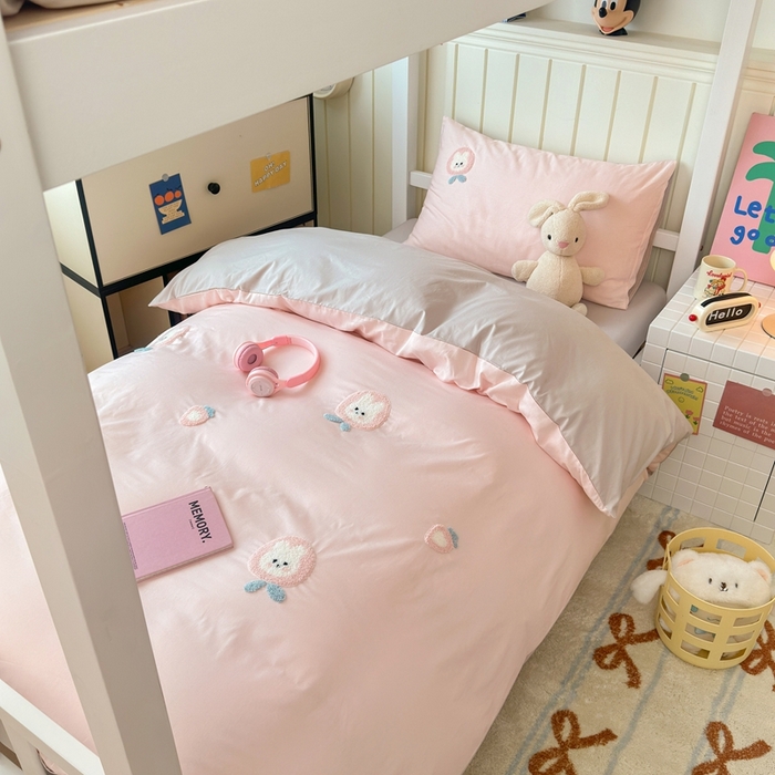 91家纺网 家纺一手货源 找家纺 锦觅 2025新款学生季全棉纯棉毛巾绣三件套奶油小清新刺绣四件套（全文件大图以及买家秀） 草莓兔兔