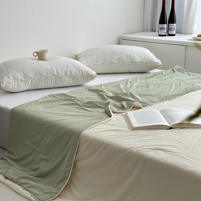 91家纺网 家纺一手货源 找家纺 佰织鑫家居 2025新款科技凉感小冰芯冰皮锦氨凉感丝夏被空调被 双拼柠檬黄