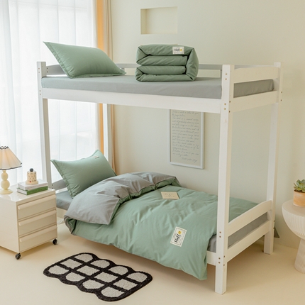 91家纺网 家纺一手货源 找家纺 贝兰仙奴 2025新款13372全棉印花简约学生三件套 抹茶