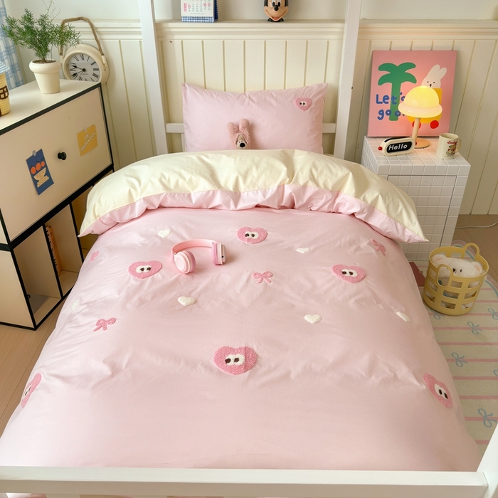 91家纺网 家纺一手货源 找家纺 锦觅 2025新款学生季全棉纯棉毛巾绣三件套奶油小清新刺绣四件套（全文件大图以及买家秀） 大眼爱心