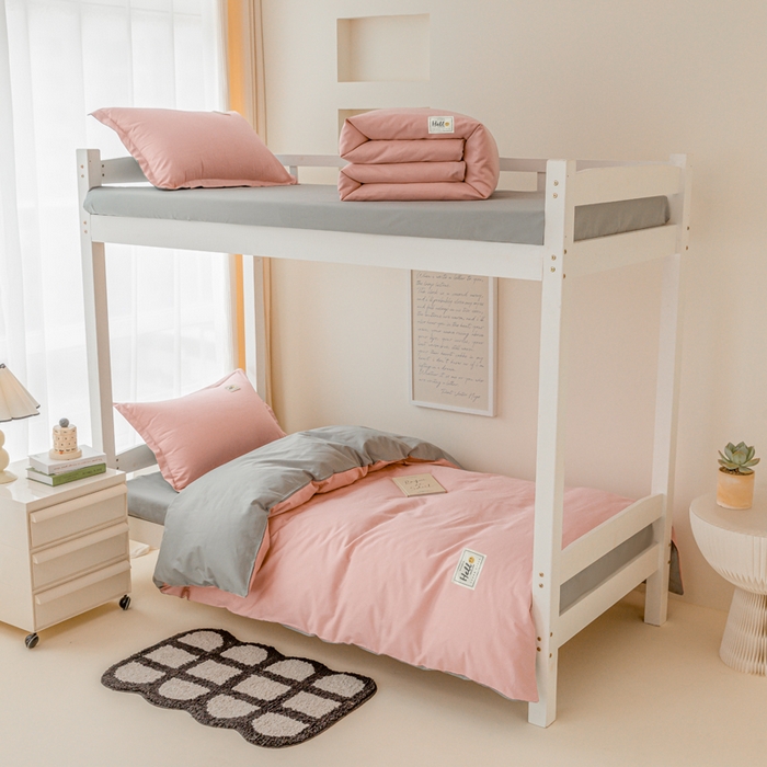 91家纺网 家纺一手货源 找家纺 贝兰仙奴 2025新款13372全棉印花简约学生三件套 奶油玉