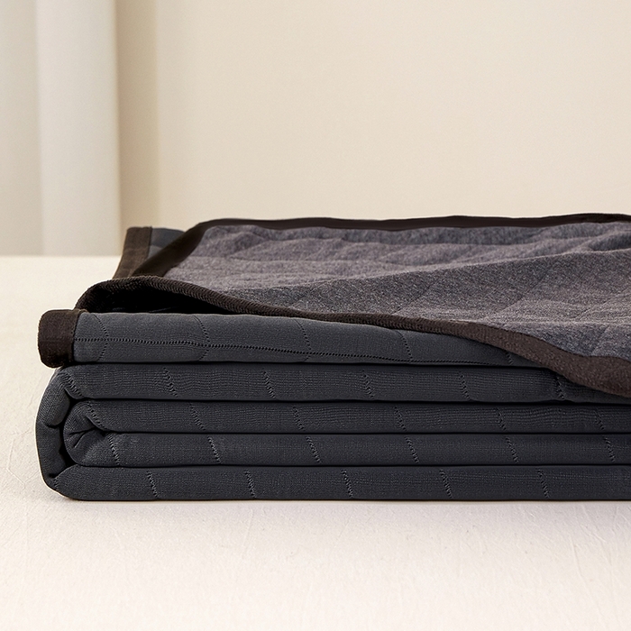 91家纺网 家纺一手货源 找家纺 梦斋家纺 2025新款纯色针织夏被被子被芯 黑灰