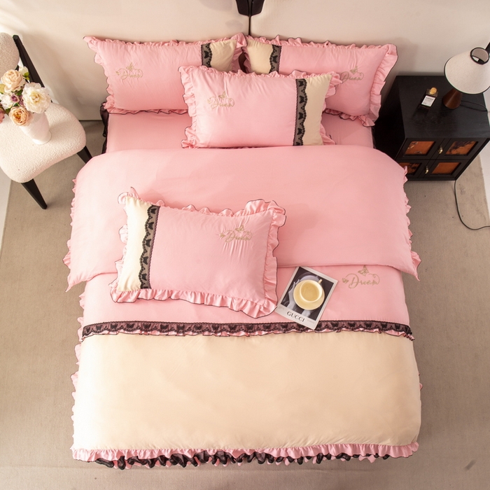 91家纺网 家纺一手货源 找家纺 （总）皇谱家纺  2025新款60sA类水洗棉床裙款四件套-彩蝶之恋