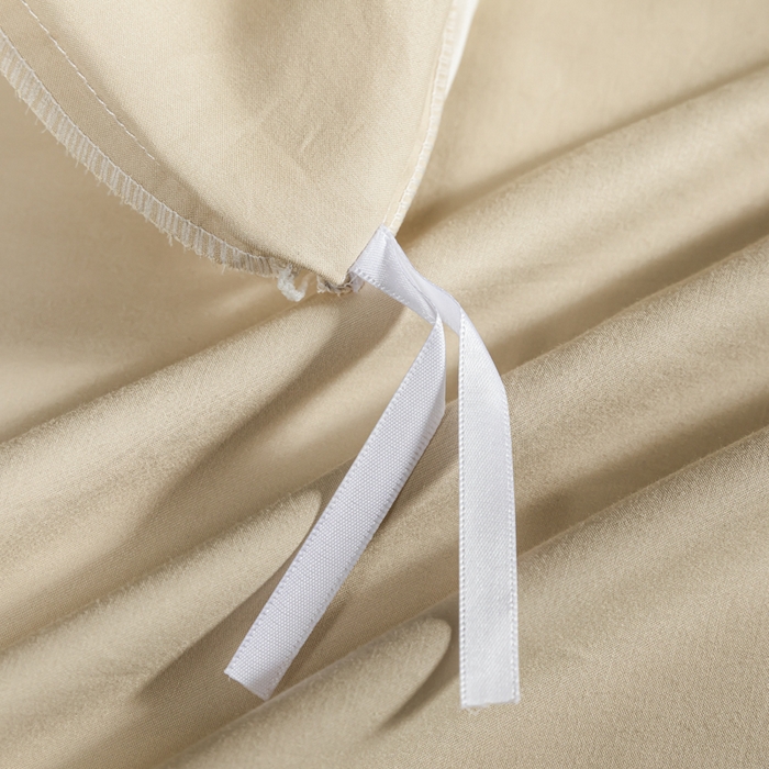 91家纺网 家纺一手货源 找家纺 泰迪爱兰Teddy 2025新款100支（50支）全棉贡缎字母绣花四件套 象牙白+柔和绿