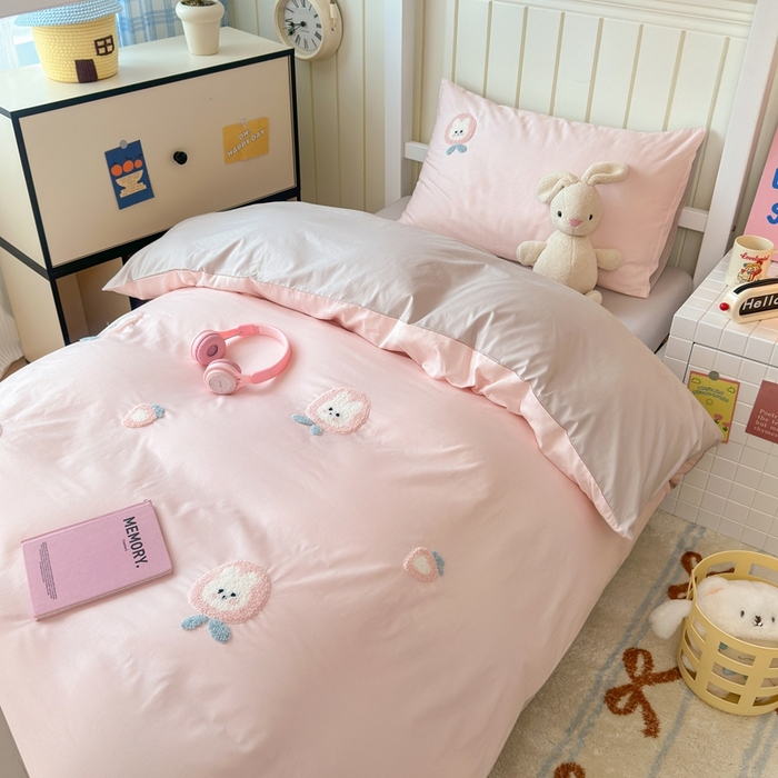 91家纺网 家纺一手货源 找家纺 锦觅 2025新款学生季全棉纯棉毛巾绣三件套奶油小清新刺绣四件套（全文件大图以及买家秀） 草莓兔兔