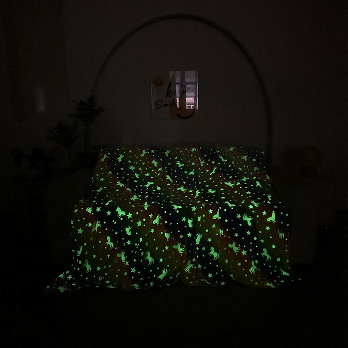 91家纺网 家纺一手货源 找家纺 梦斋家纺 2025新款夜光彩虹独角兽飞马星星法兰绒毛毯 夜光3