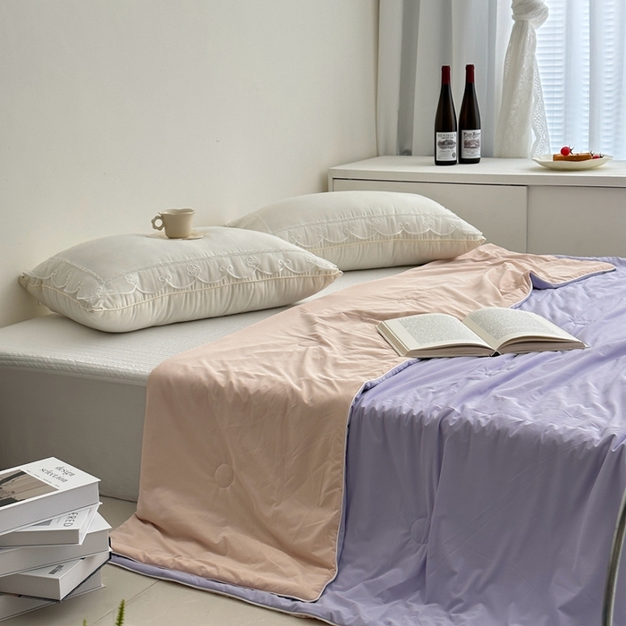 91家纺网 家纺一手货源 找家纺 佰织鑫家居 2025新款科技凉感小冰芯冰皮锦氨凉感丝夏被空调被 双拼紫粉