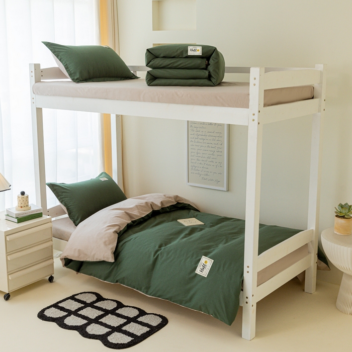 91家纺网 家纺一手货源 找家纺 贝兰仙奴 2025新款13372全棉印花简约学生三件套 果绿卡其