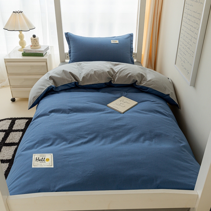 91家纺网 家纺一手货源 找家纺 贝兰仙奴 2025新款13372全棉印花简约学生三件套 牛仔蓝