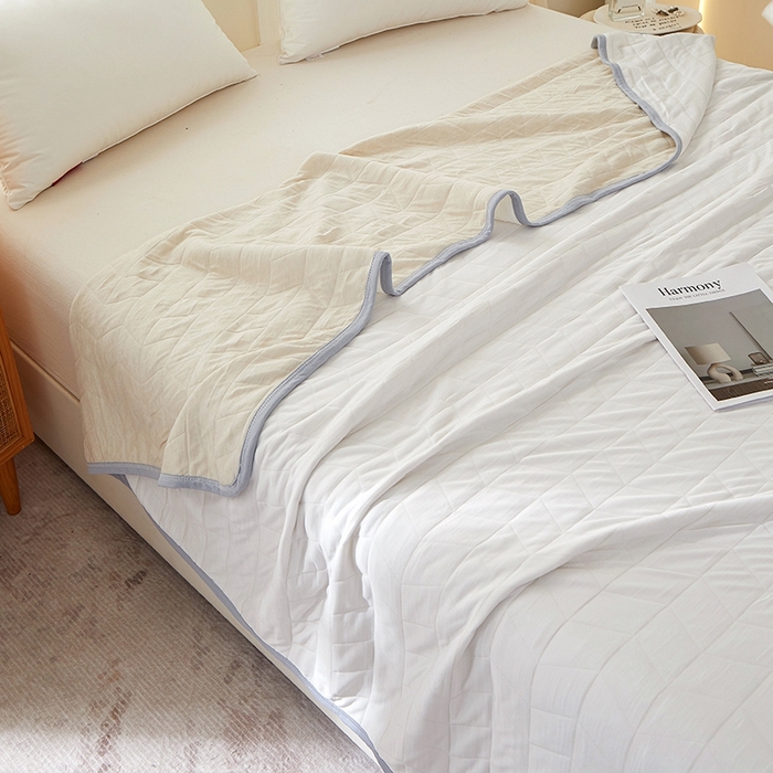 91家纺网 家纺一手货源 找家纺 梦斋家纺 2025新款纯色针织夏被被子被芯 米白