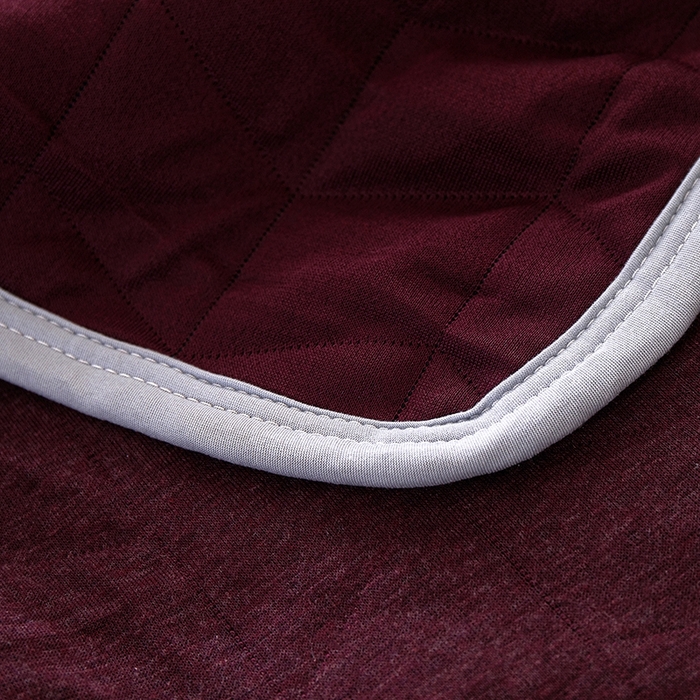 91家纺网 家纺一手货源 找家纺 梦斋家纺 2025新款纯色针织夏被被子被芯 酒红