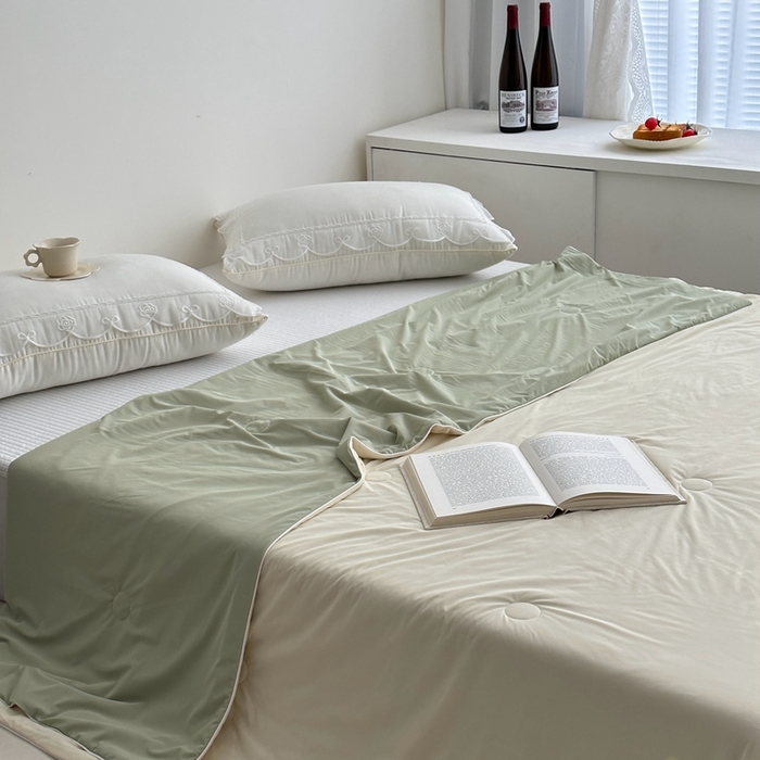 91家纺网 家纺一手货源 找家纺 佰织鑫家居 2025新款科技凉感小冰芯冰皮锦氨凉感丝夏被空调被 双拼柠檬黄