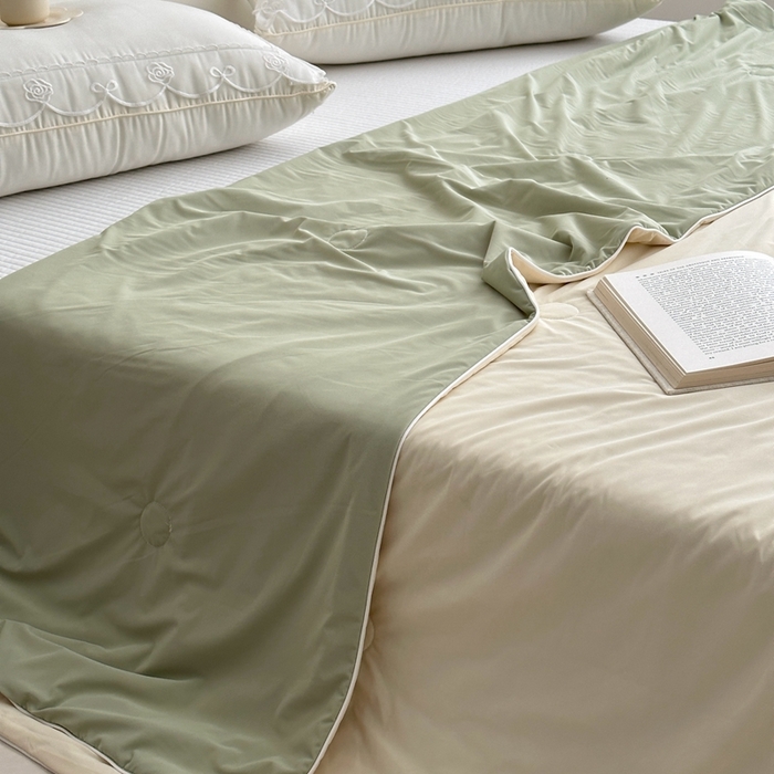 91家纺网 家纺一手货源 找家纺 佰织鑫家居 2025新款科技凉感小冰芯冰皮锦氨凉感丝夏被空调被 双拼柠檬黄