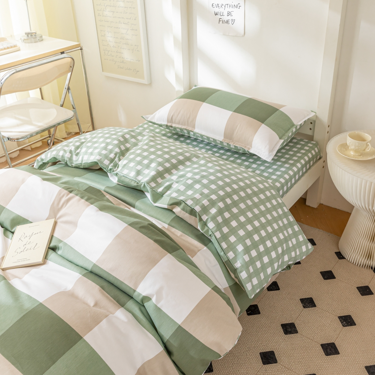 91家纺网 家纺一手货源 找家纺 贝兰仙奴 2025新款13372全棉印花简约学生三件套 绿大格