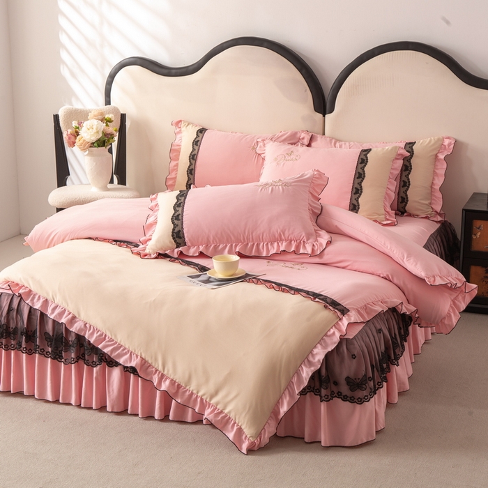 91家纺网 家纺一手货源 找家纺 皇谱家纺  2025新款60sA类水洗棉床裙款四件套-彩蝶之恋 彩蝶之恋-粉