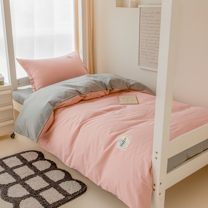 91家纺网 家纺一手货源 找家纺 贝兰仙奴 2025新款13372全棉印花简约学生三件套 奶油玉