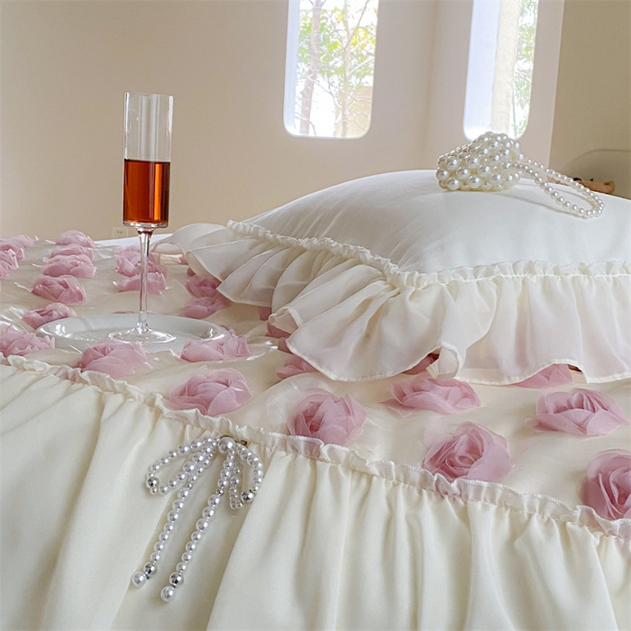 91家纺网 家纺一手货源 找家纺 庭笙 2025新款梦幻纱立体玫瑰高定款法式蕾丝边四件套-玫瑰之恋 玫瑰之恋奶油白