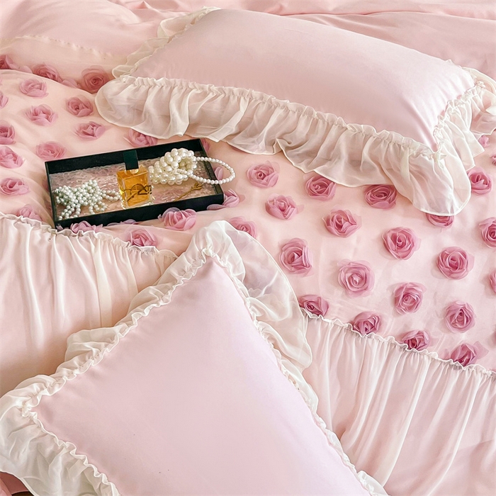 91家纺网 家纺一手货源 找家纺 （总）庭笙 2025新款梦幻纱立体玫瑰高定款法式蕾丝边四件套-玫瑰之恋