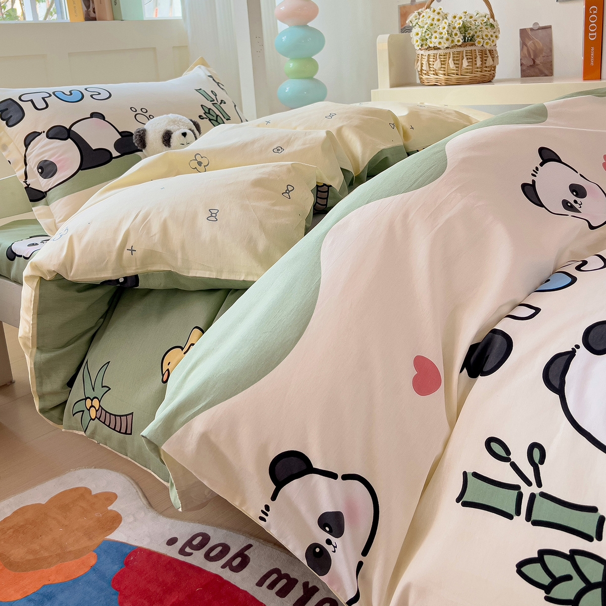 91家纺网 家纺一手货源 找家纺 依庭 2025新款全棉印花学生三件套宿舍三件套全棉三件套纯棉三件套 熊猫溪水