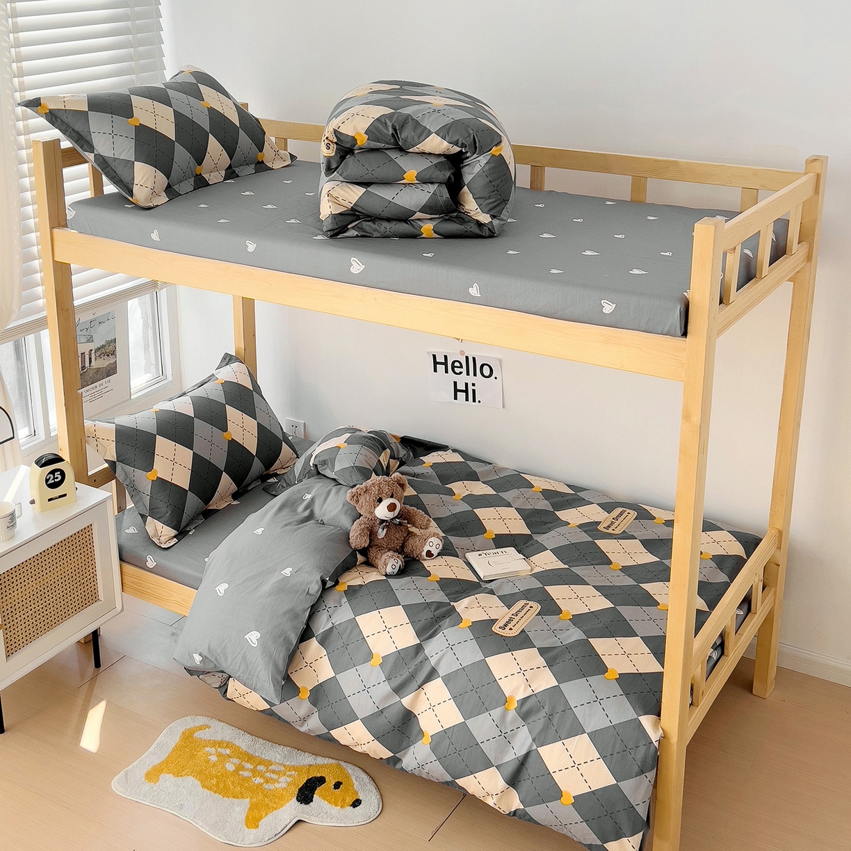 91家纺网 家纺一手货源 找家纺 依庭 2025新款全棉印花学生三件套宿舍三件套全棉三件套纯棉三件套 格韵空间