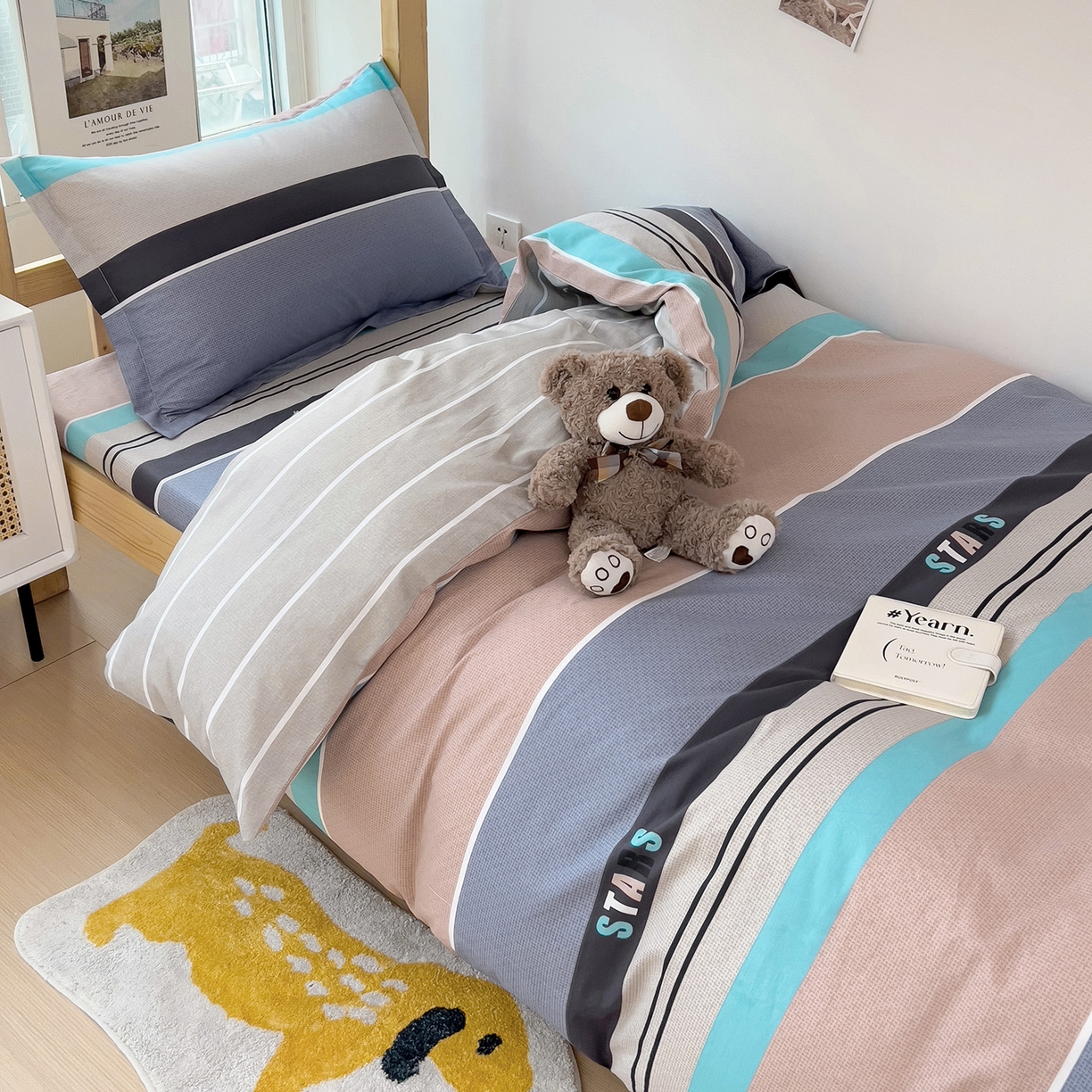 91家纺网 家纺一手货源 找家纺 依庭 2025新款全棉印花学生三件套宿舍三件套全棉三件套纯棉三件套 星空-玉