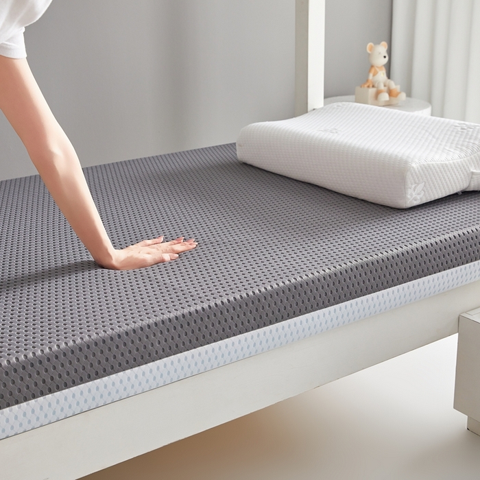 91家纺网 家纺一手货源 找家纺 鹿辉家居（原吉欧力） 2025春夏新款凝胶记忆棉床垫舒睡款-小床款 舒睡灰