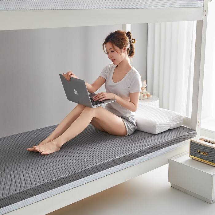 91家纺网 家纺一手货源 找家纺 鹿辉家居（原吉欧力） 2025春夏新款凝胶记忆棉床垫舒睡款-小床款 舒睡灰