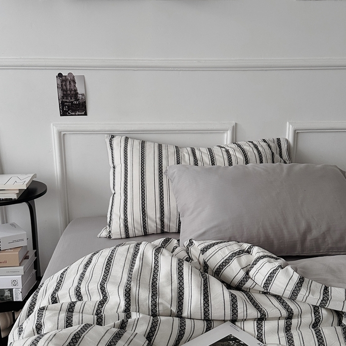 91家纺网 家纺一手货源 找家纺 柚可2025新款全棉提花四件套-布尔乔亚（第二组） 布尔乔亚（枕套提花一对）