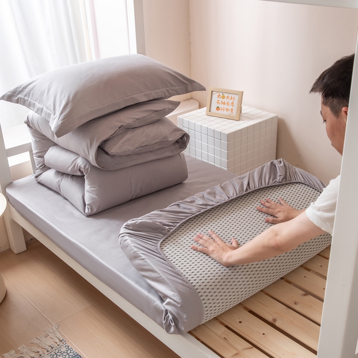 91家纺网 家纺一手货源 找家纺 凌云家纺 2025新款13372全棉学生床笠款三件套 上下铺六件套一整套 简约灰