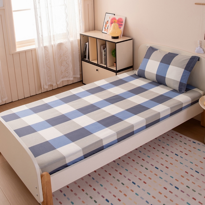 91家纺网 家纺一手货源 找家纺 凌云家纺 2025新款13372全棉学生床笠款三件套 上下铺六件套一整套 蓝大格蓝