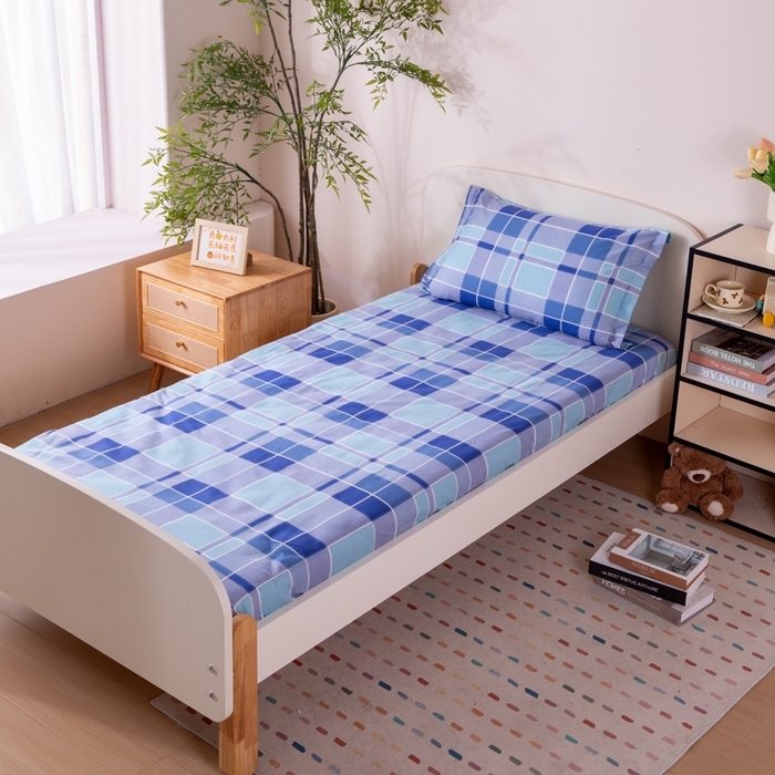 91家纺网 家纺一手货源 找家纺 凌云家纺 2025新款13372全棉学生床笠款三件套 上下铺六件套一整套 蓝绿格