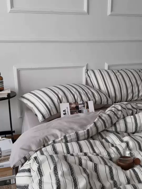 91家纺网 家纺一手货源 找家纺 柚可2025新款全棉提花四件套-布尔乔亚（第二组） 布尔乔亚（枕套提花+灰色）