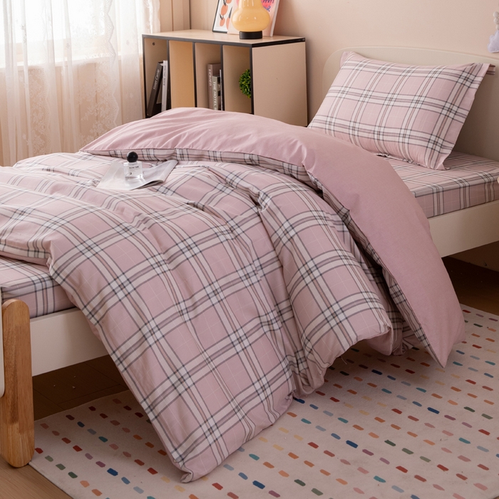 91家纺网 家纺一手货源 找家纺 凌云家纺 2025新款13372全棉学生床笠款三件套 上下铺六件套一整套 绮梦粉