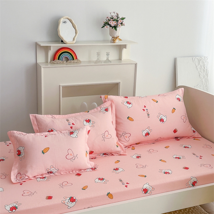 91家纺网 家纺一手货源 找家纺 凌云家纺 2025新款13372全棉学生床笠款三件套 上下铺六件套一整套 水果兔-粉