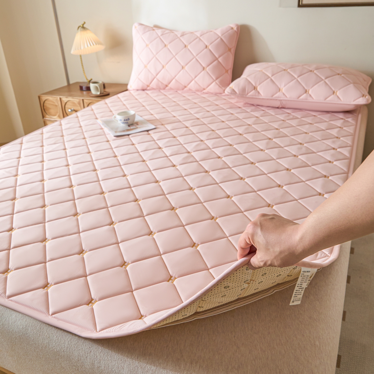 91家纺网 家纺一手货源 找家纺 （总）芬晴家纺 2025新款A类亲肤刺绣系列成人床垫-派格